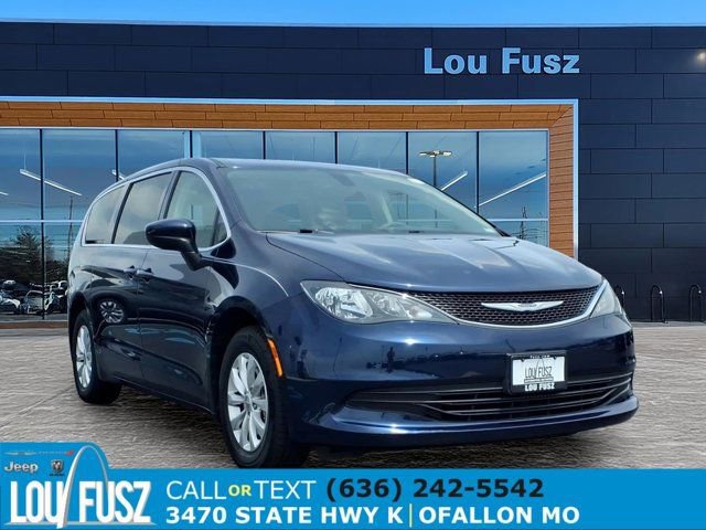 Used 2017 Chrysler Pacifica Touring w/ Tire & Wheel Group