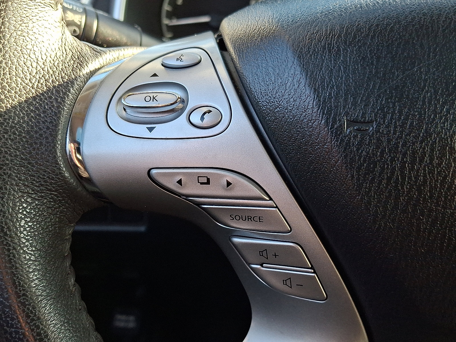 Used 2017 Nissan Murano SL w/ SL Technology Package image 22