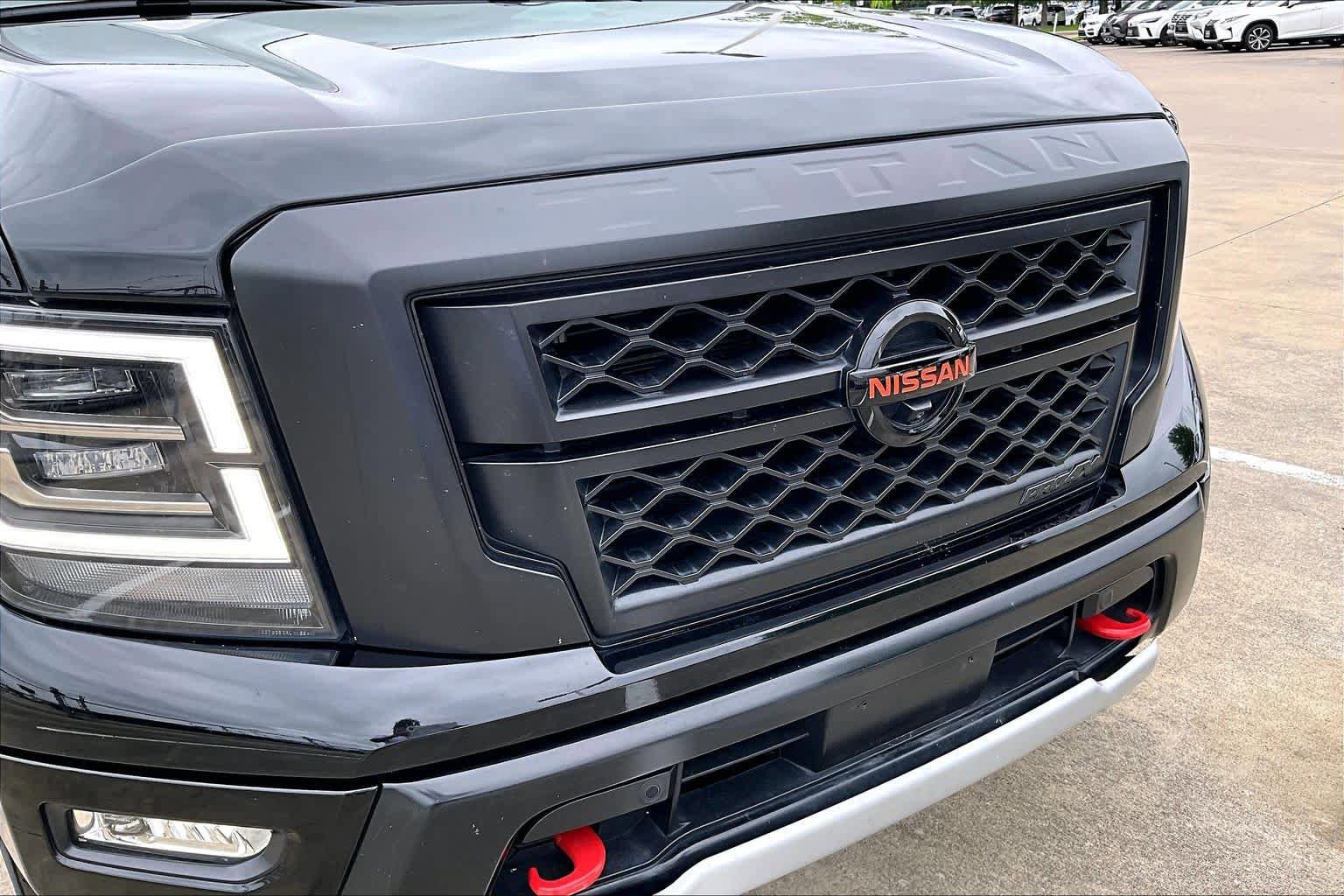 Used 2021 Nissan Titan PRO-4X w/ Pro-4x Convenience Package AWD/4WD image 28