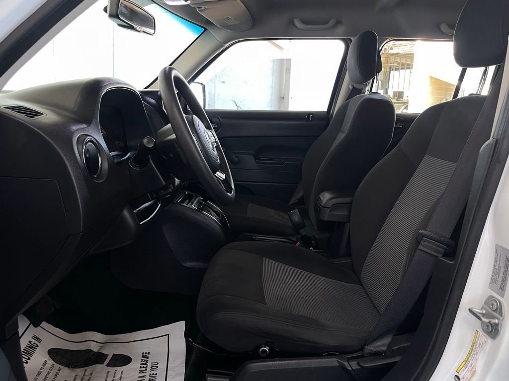 Used 2017 Jeep Patriot Sport image 10