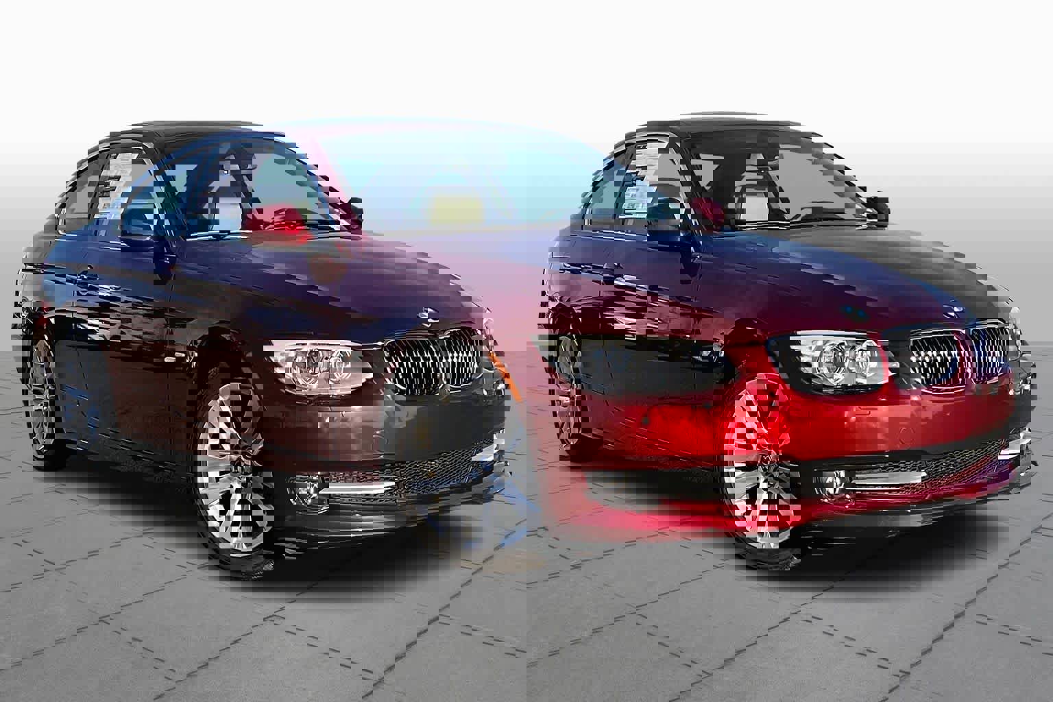 Used 2012 BMW 328i Coupe image 2