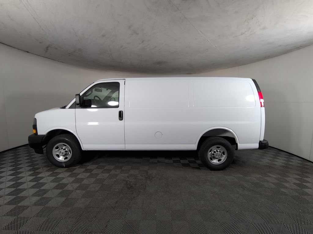 New 2026 Chevrolet Express 2500 w/ Driver Convenience Package RWD image 8