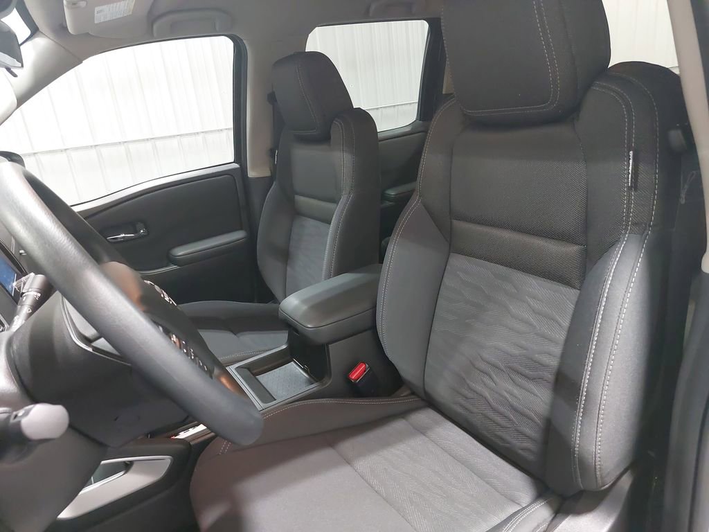 Certified 2024 Nissan Frontier SV w/ Tow Package image 14
