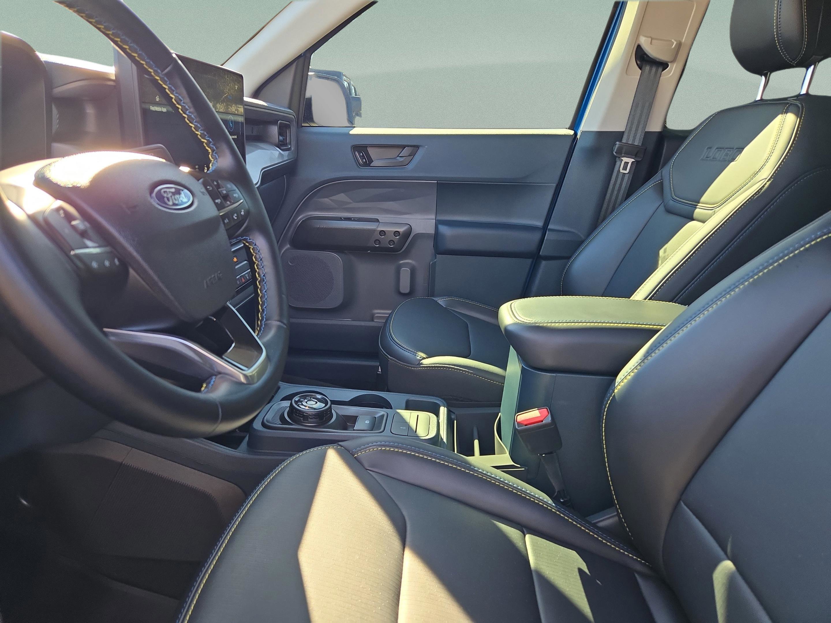 Used 2025 Ford Maverick Lobo image 15