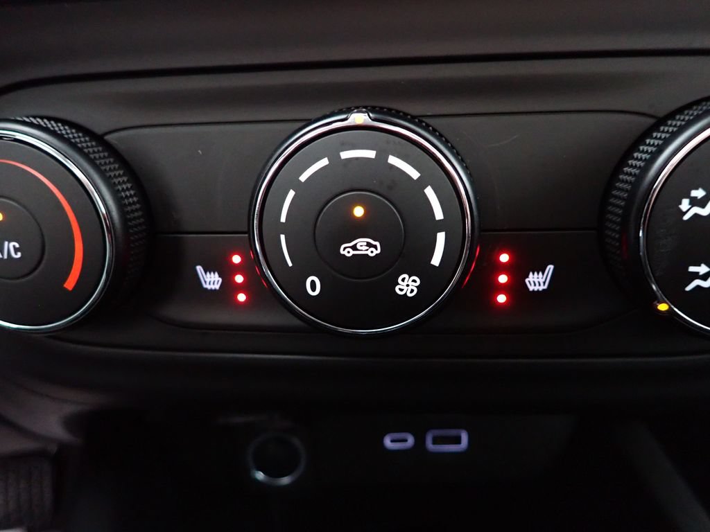 New 2026 Chevrolet Trax LS w/ LS Convenience Package FWD image 5