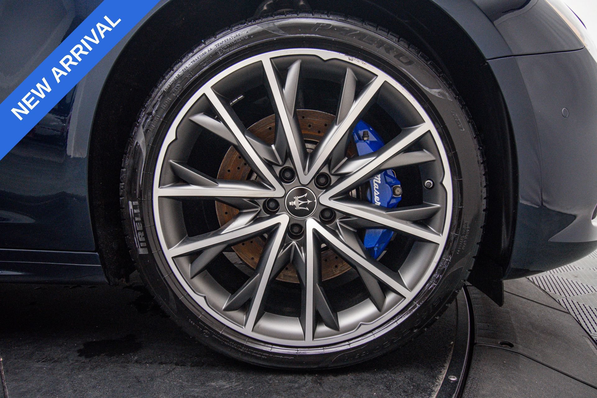 Used 2023 Maserati Ghibli Modena Q4 AWD/4WD image 30