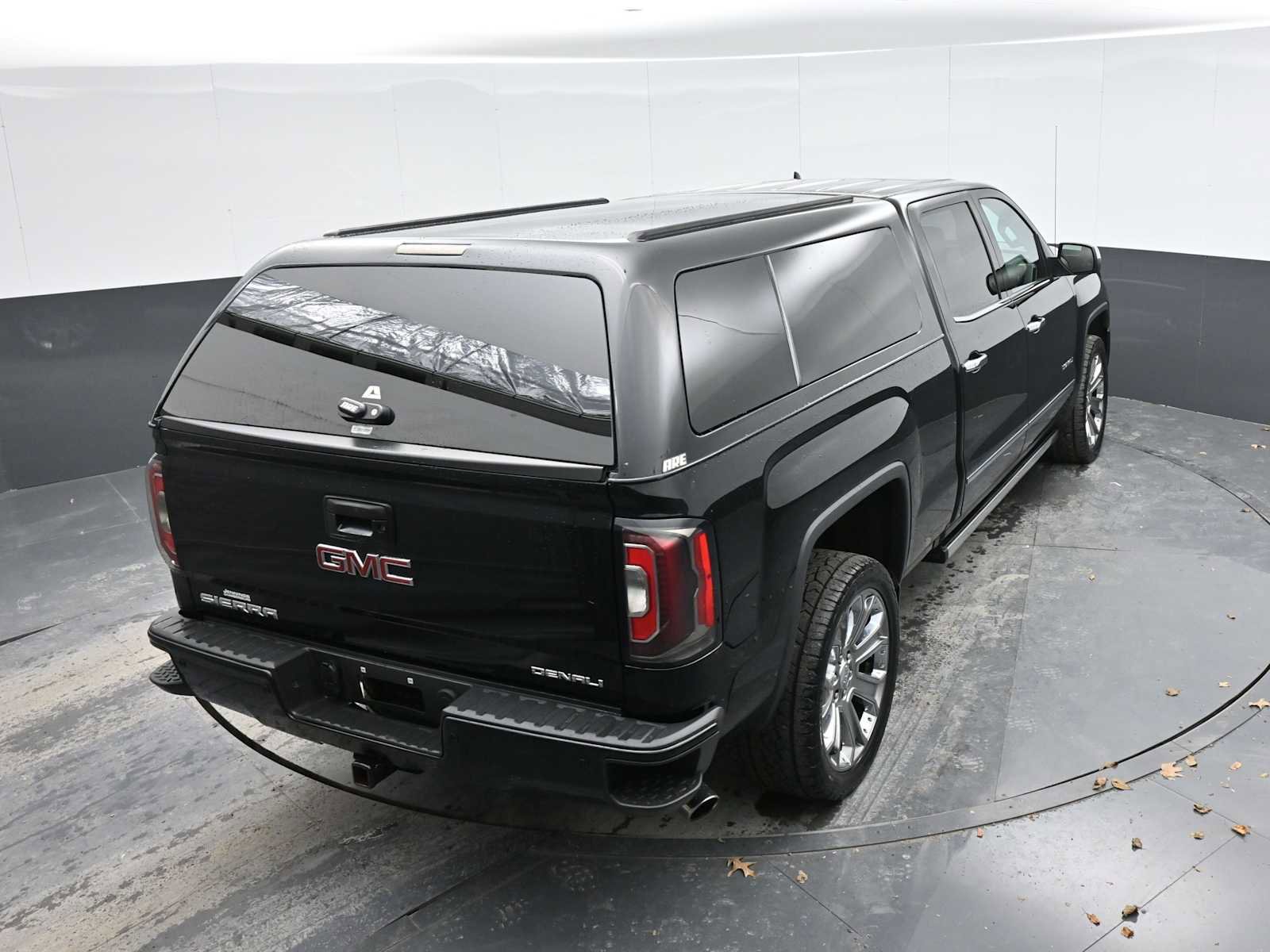 Used 2018 GMC Sierra 1500 Denali w/ Denali Ultimate Package image 17