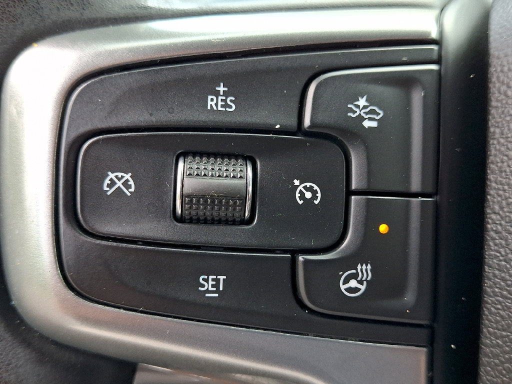Used 2023 Chevrolet Silverado 1500 LT AWD/4WD image 22