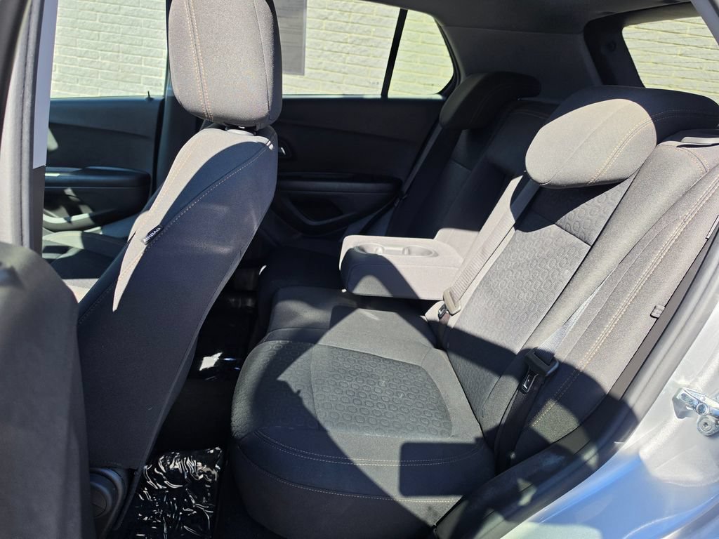 Used 2022 Chevrolet Trax LS w/ Tint and Cruise Package FWD image 22