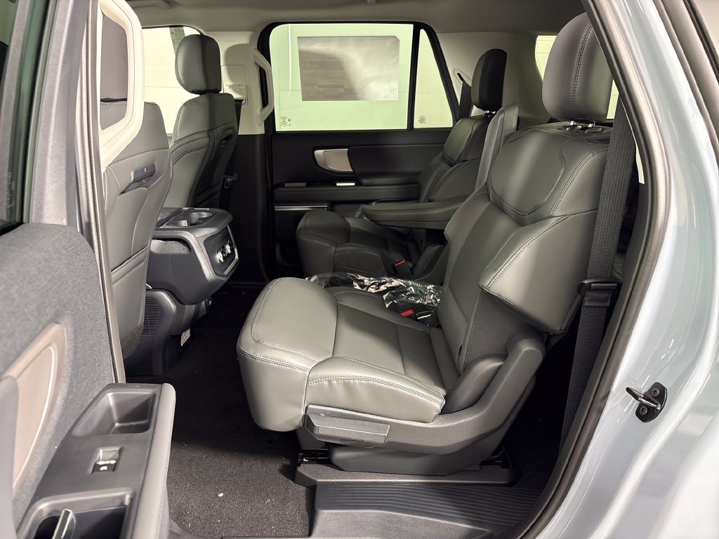 New 2026 Ford Expedition Max Active RWD image 31