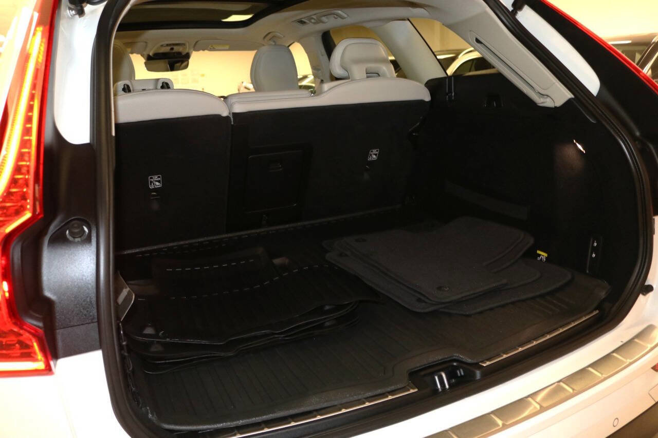 Used 2019 Volvo XC60 T5 Momentum w/ Premium Package AWD/4WD image 85