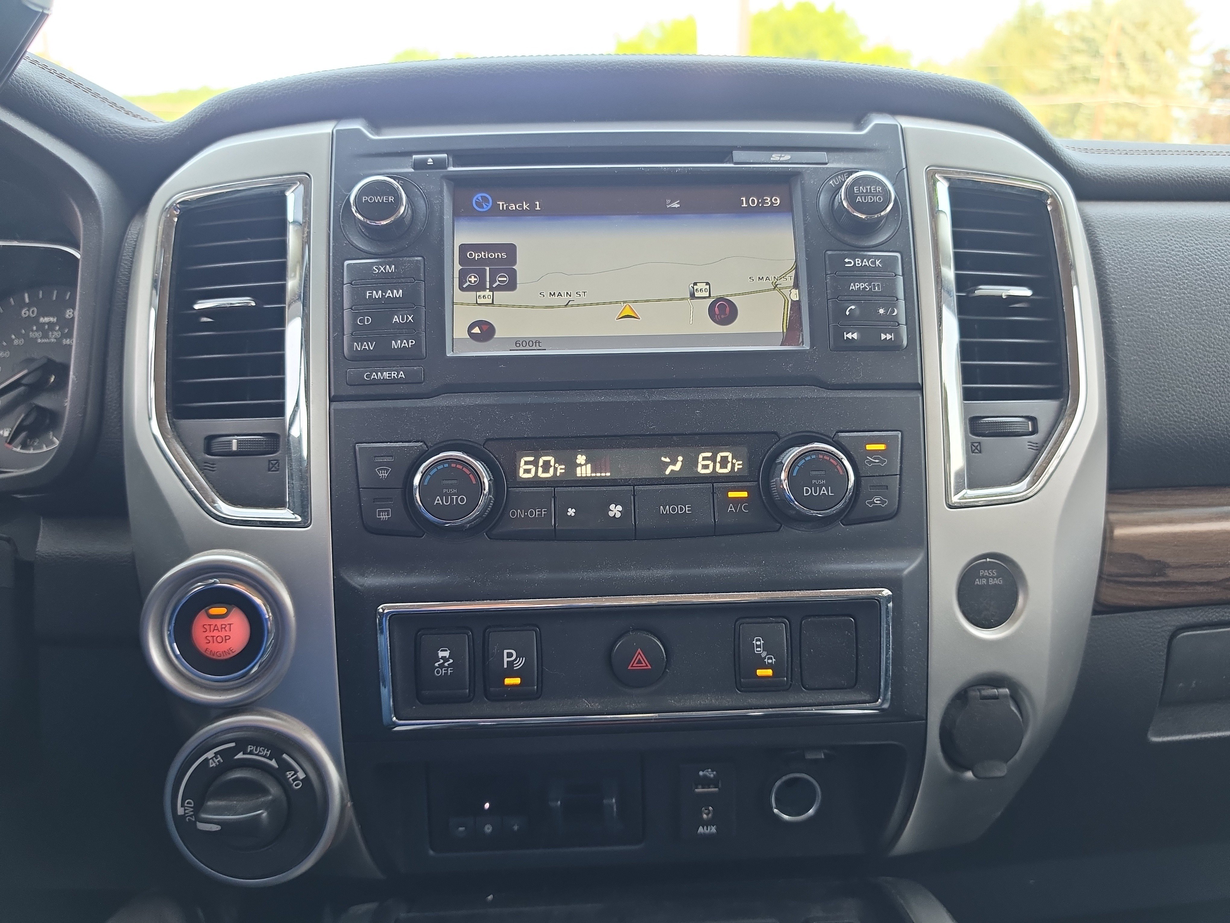 Used 2017 Nissan Titan Platinum Reserve AWD/4WD image 22