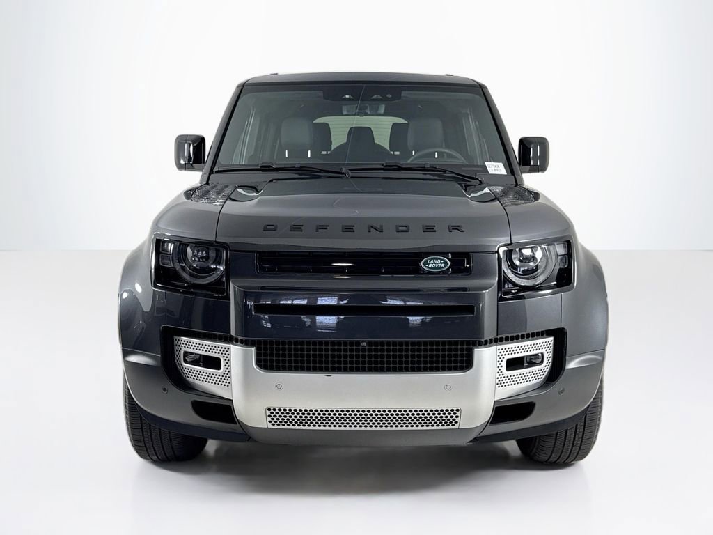 Used 2025 Land Rover Defender 130 S image 8