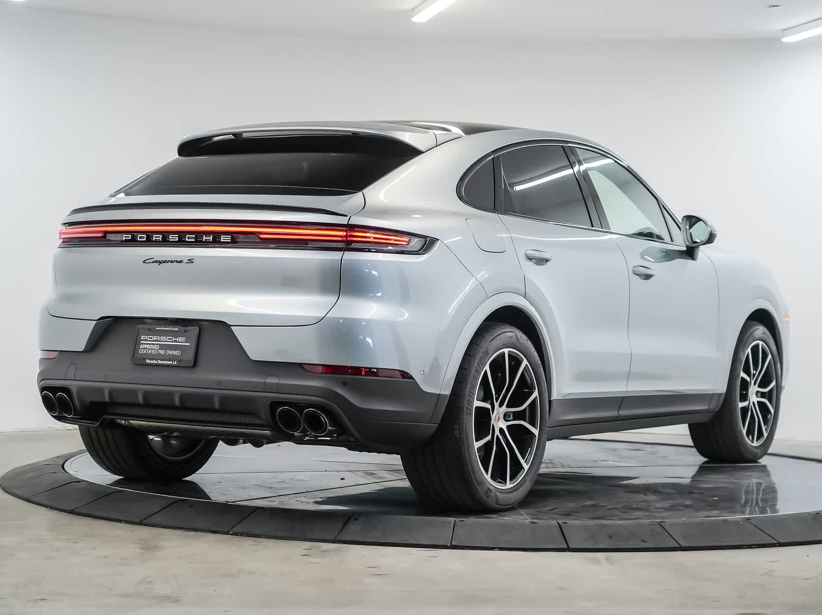 Certified 2026 Porsche Cayenne S AWD/4WD image 9