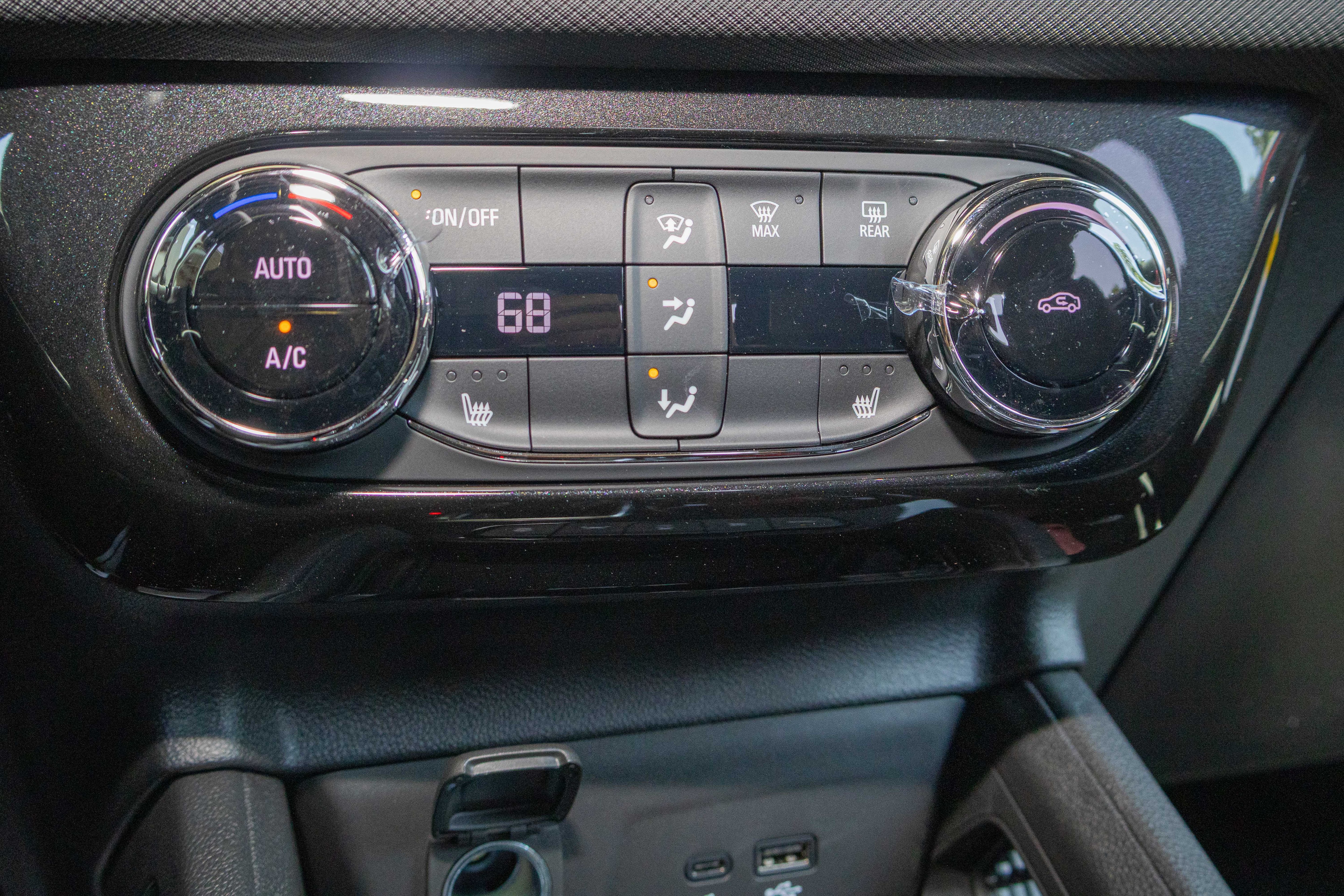 New 2026 Chevrolet TrailBlazer RS w/ Convenience Package AWD/4WD image 17