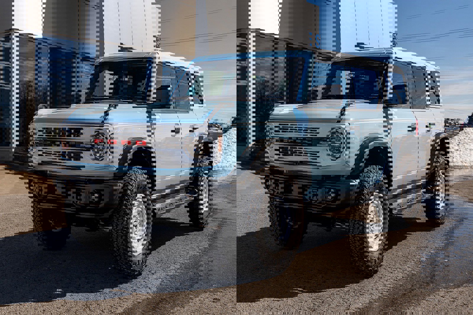 New 2025 Ford Bronco Heritage Edition image 8