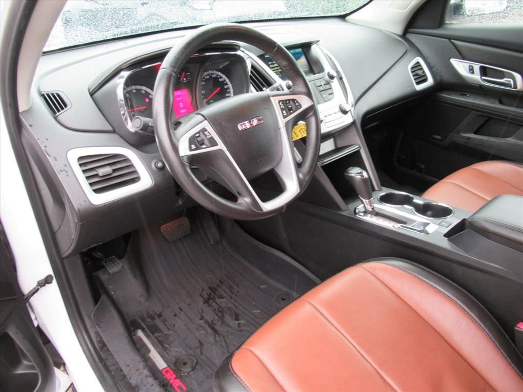 Used 2017 GMC Terrain SLT image 15