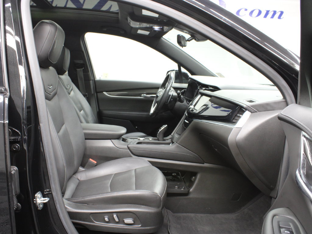 Used 2022 Cadillac XT6 Sport w/ Technology Package AWD/4WD image 39
