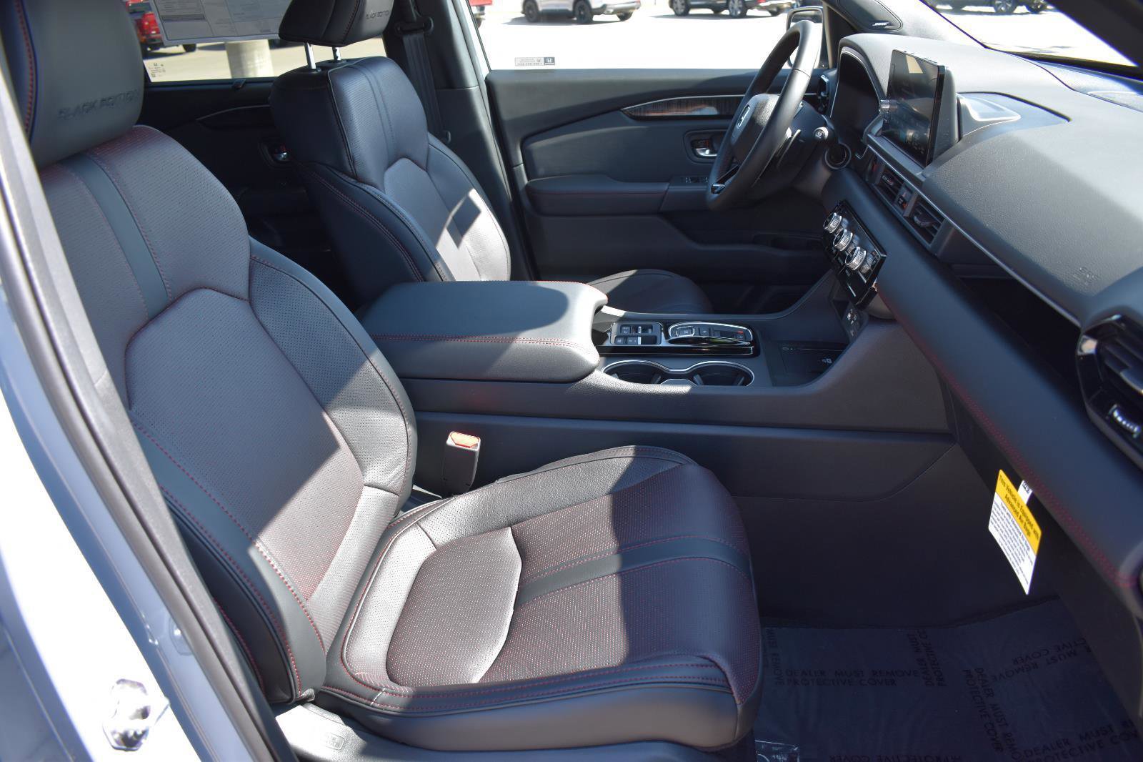 New 2025 Honda Pilot Black Edition image 16
