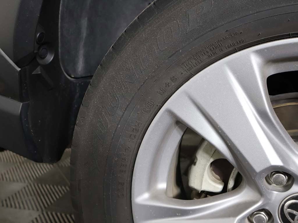 Used 2022 Toyota RAV4 XLE w/ Convenience Package image 23