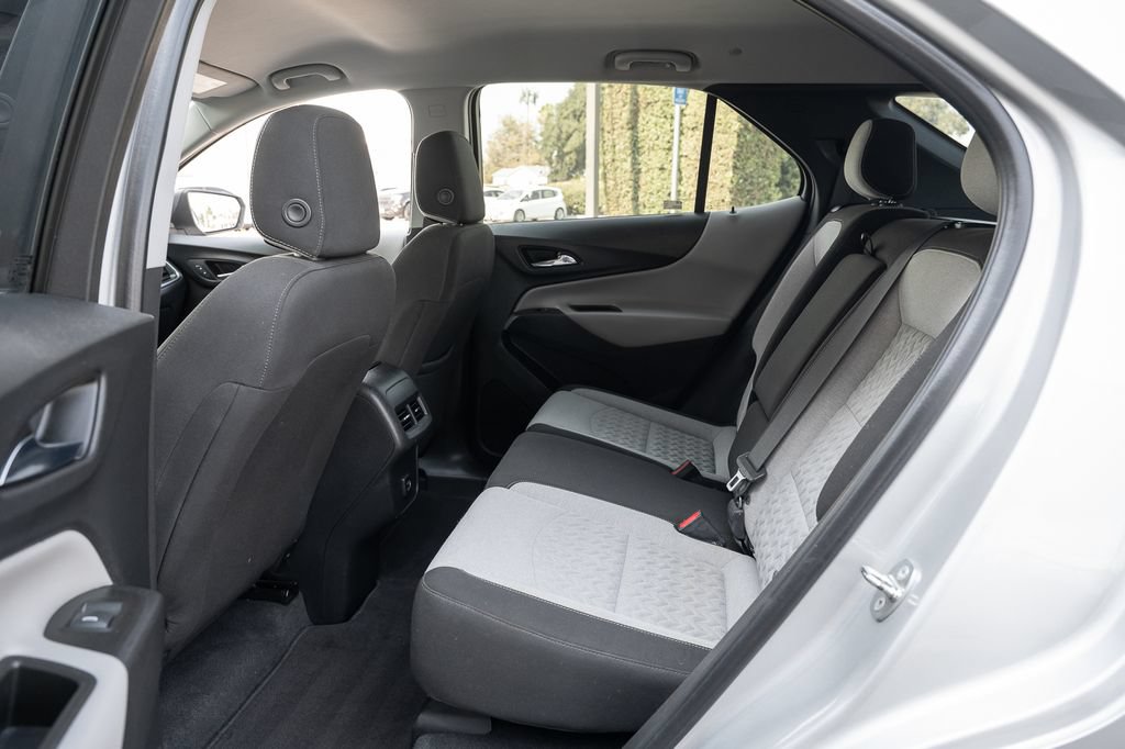 Used 2022 Chevrolet Equinox LS AWD/4WD image 36