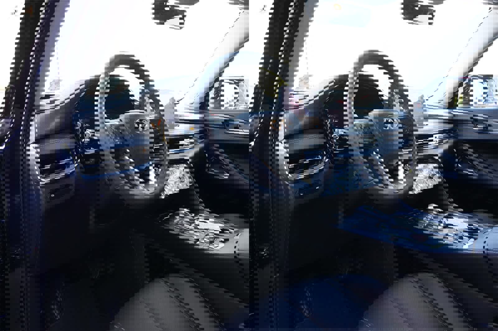 New 2026 INFINITI QX60 Luxe image 16