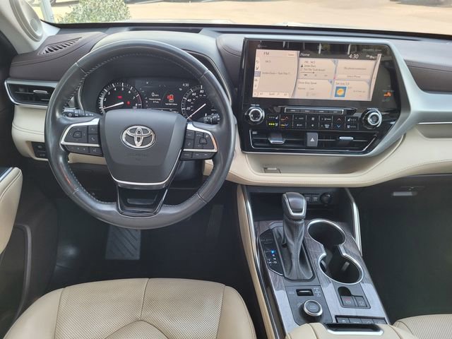 Used 2021 Toyota Highlander Platinum AWD/4WD image 7