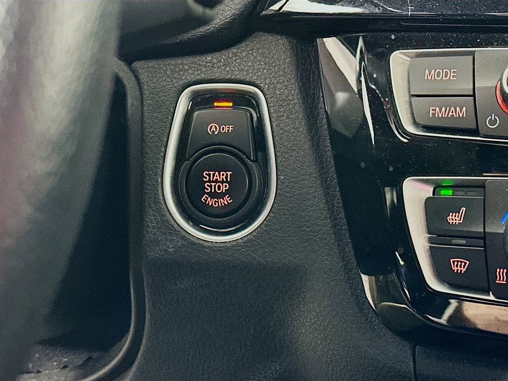 Used 2016 BMW 328i xDrive Sedan AWD/4WD image 19