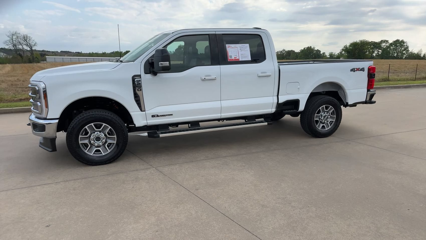 Used 2026 Ford F250 Lariat AWD/4WD image 4