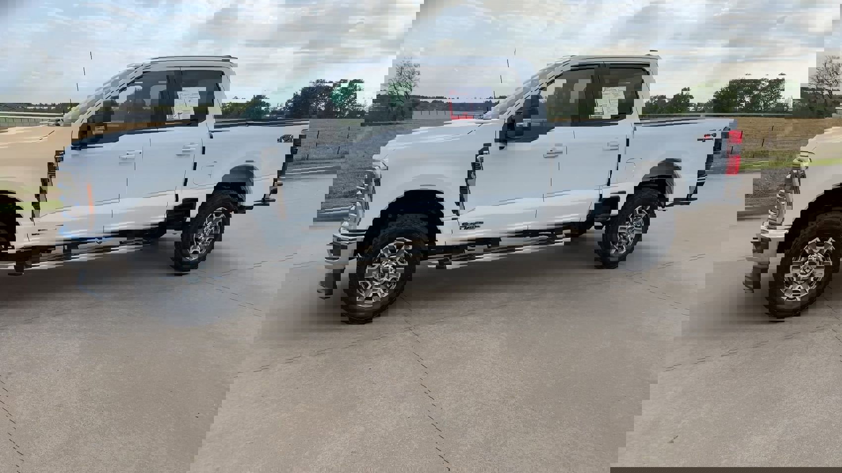 Used 2026 Ford F250 Lariat image 4