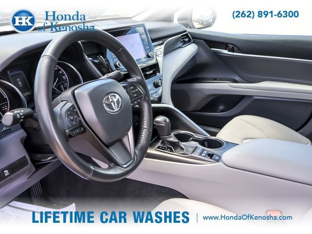 Used 2024 Toyota Camry SE FWD image 11