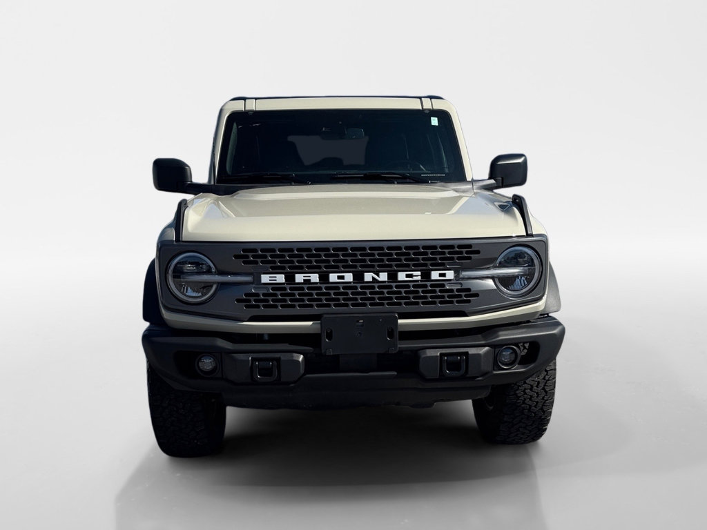 Used 2025 Ford Bronco Badlands image 9