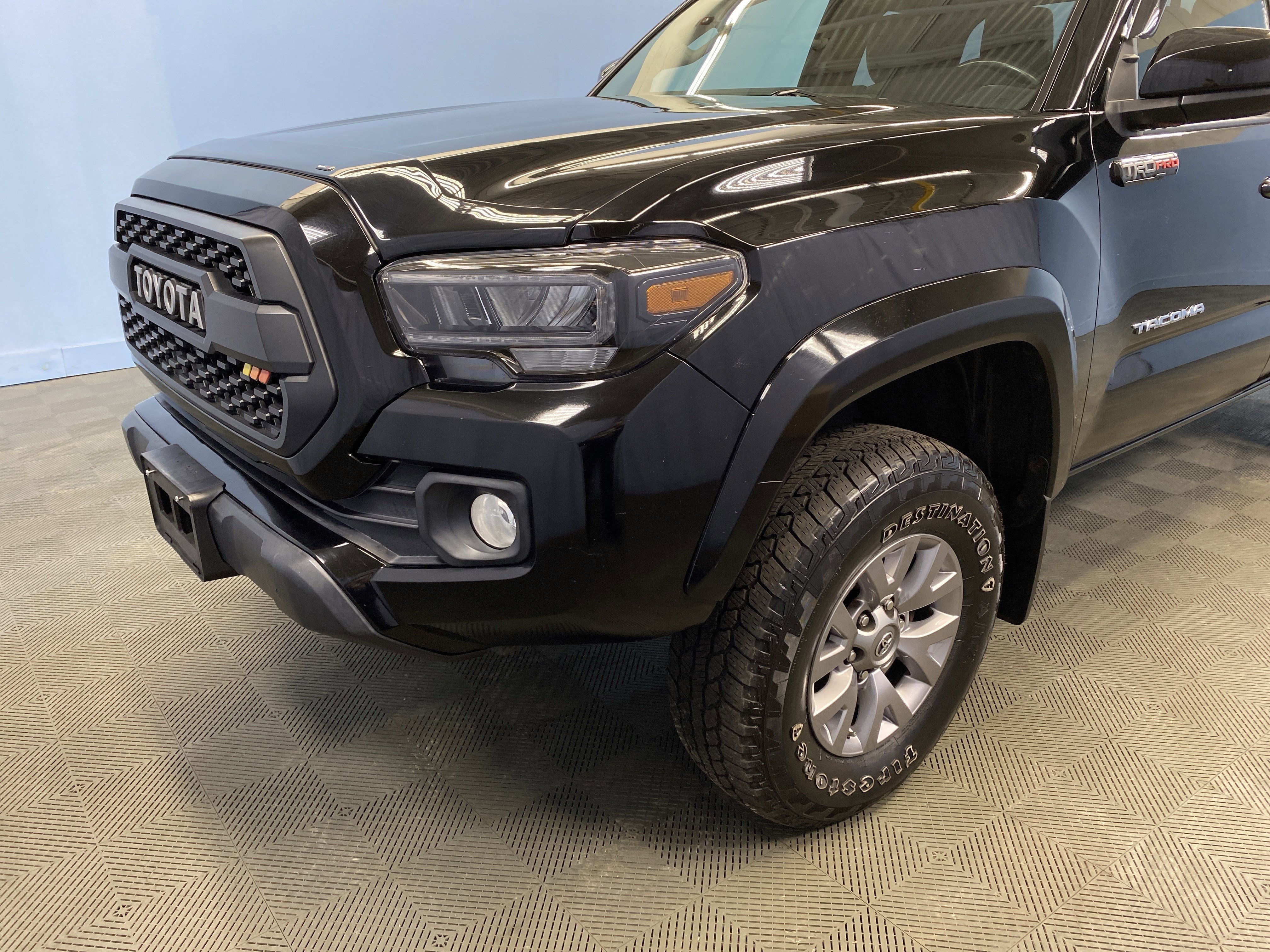Used 2017 Toyota Tacoma 4x4 Access Cab image 41