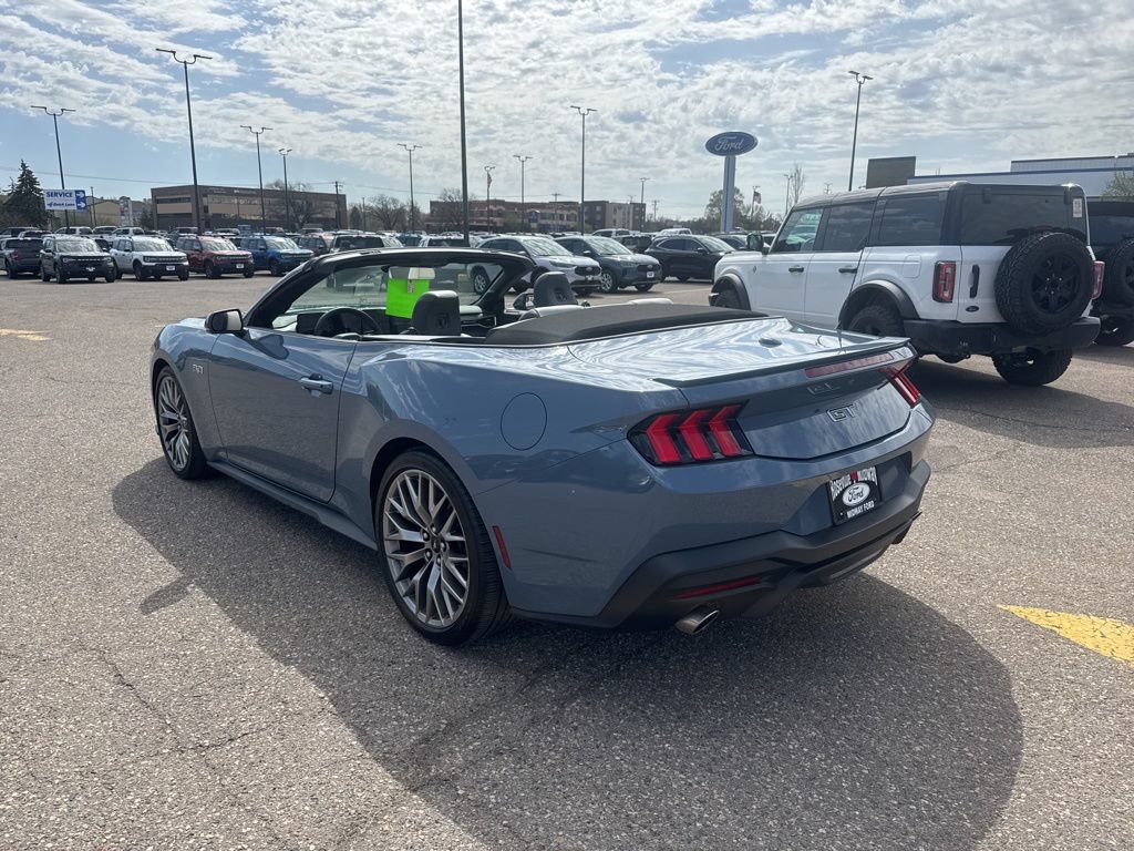 Used 2025 Ford Mustang GT Premium RWD image 37