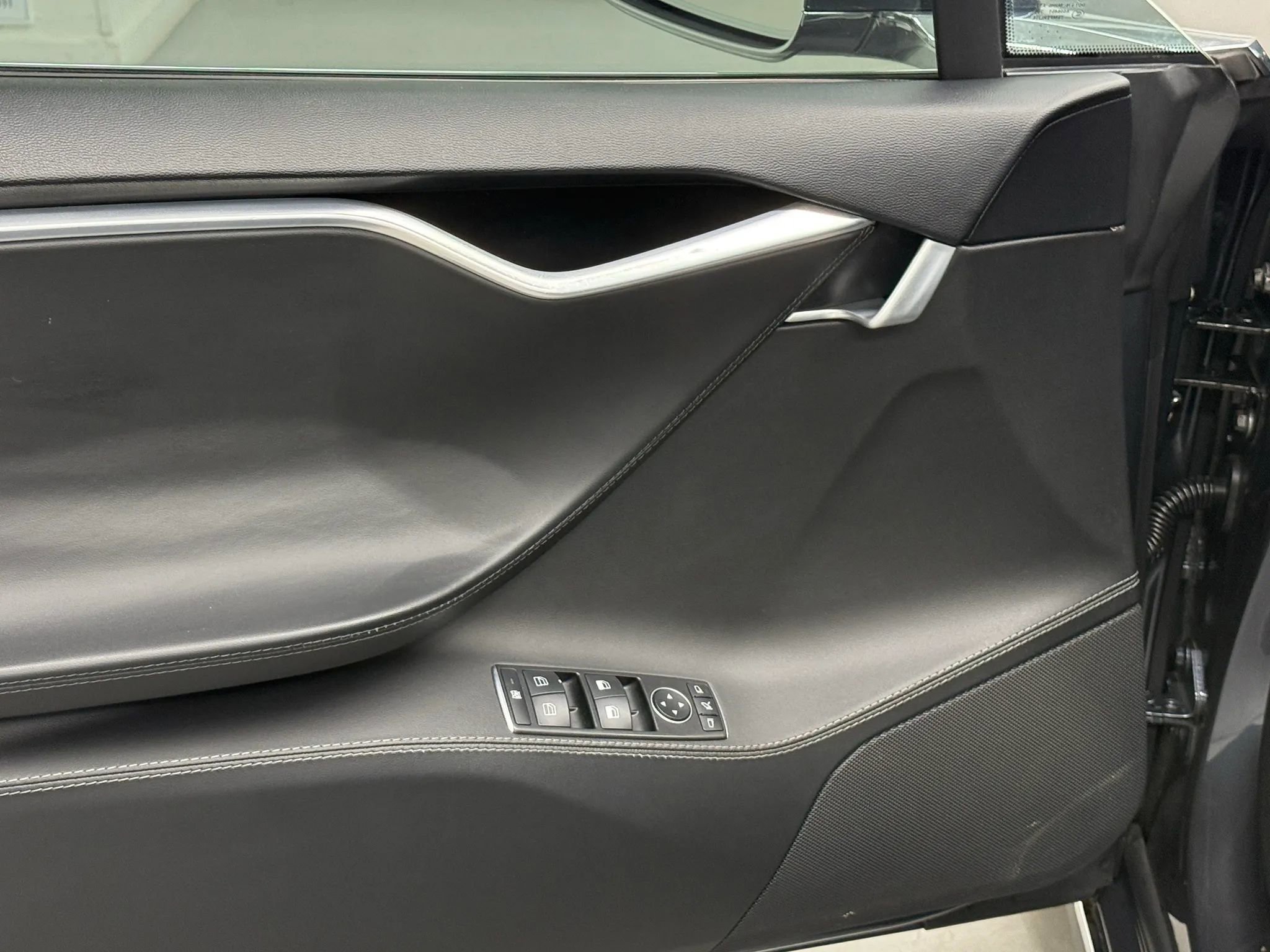 Used 2014 Tesla Model S P85D image 26