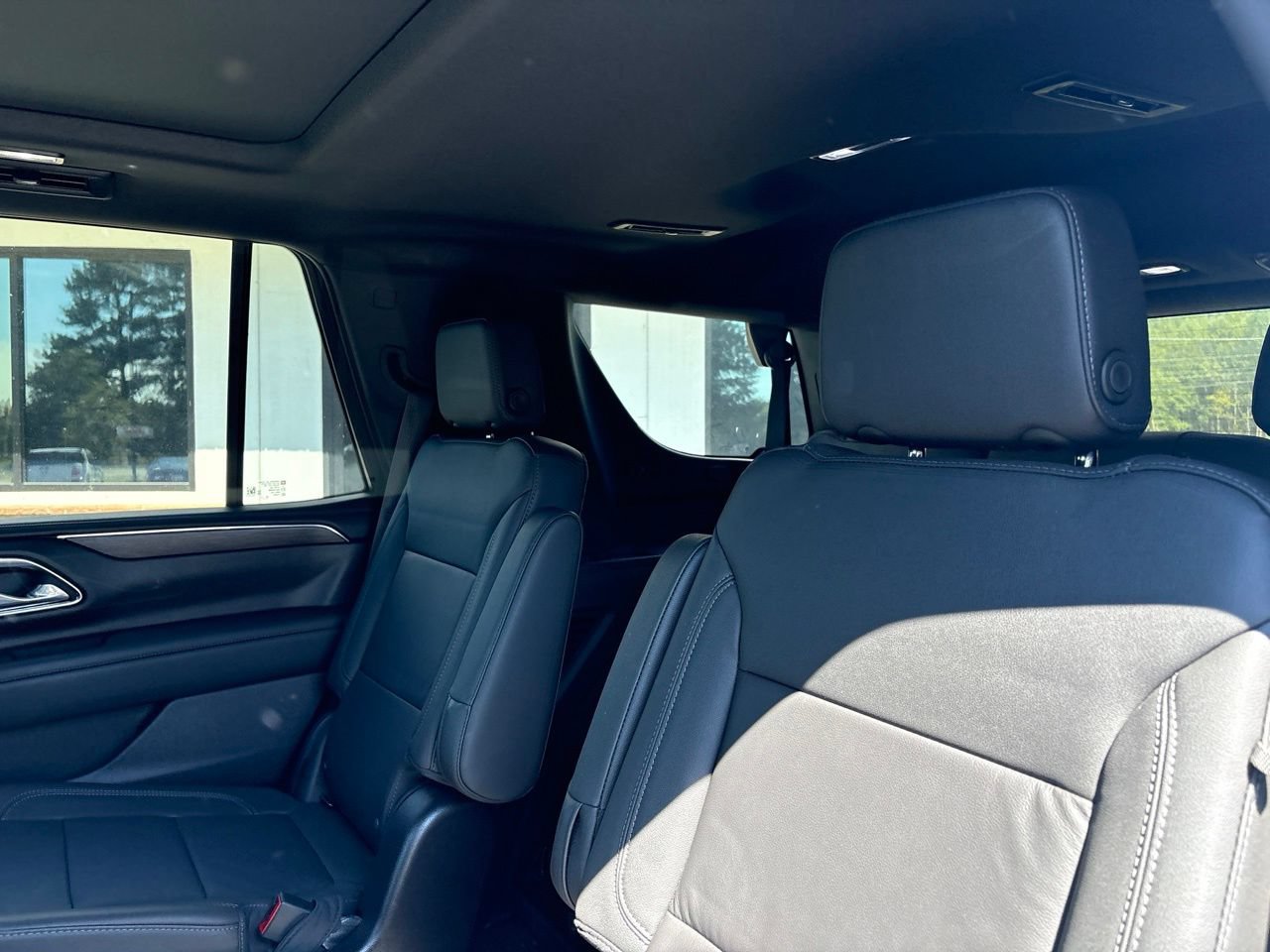 Used 2024 Chevrolet Tahoe LT w/ LT Signature Plus Package AWD/4WD image 6