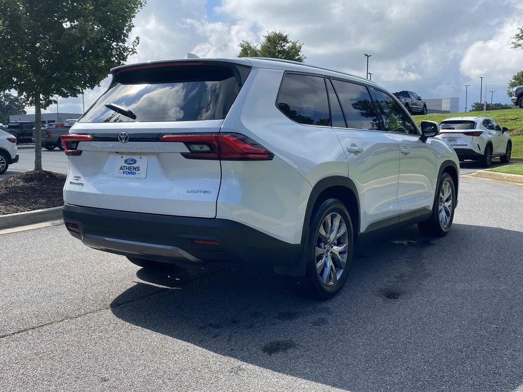 Used 2024 Toyota Grand Highlander AWD Hybrid image 3