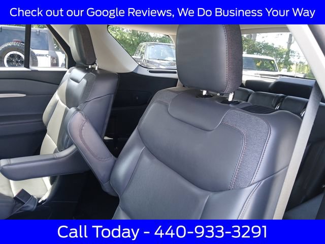 Certified 2025 Ford Explorer Active w/ Active Comfort Package AWD/4WD image 32