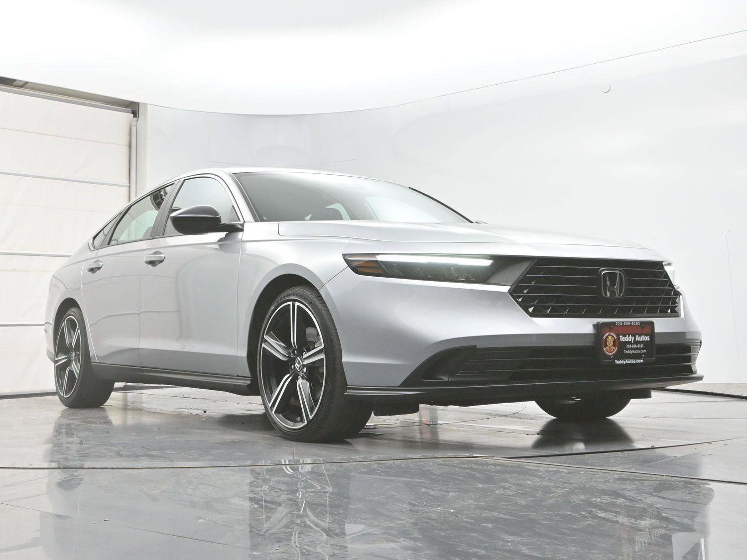 Used 2024 Honda Accord Sport image 32