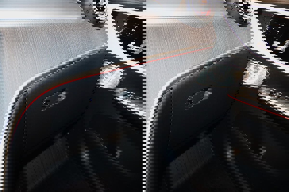 Used 2025 Mercedes-Benz GLC 300 4MATIC Coupe image 60