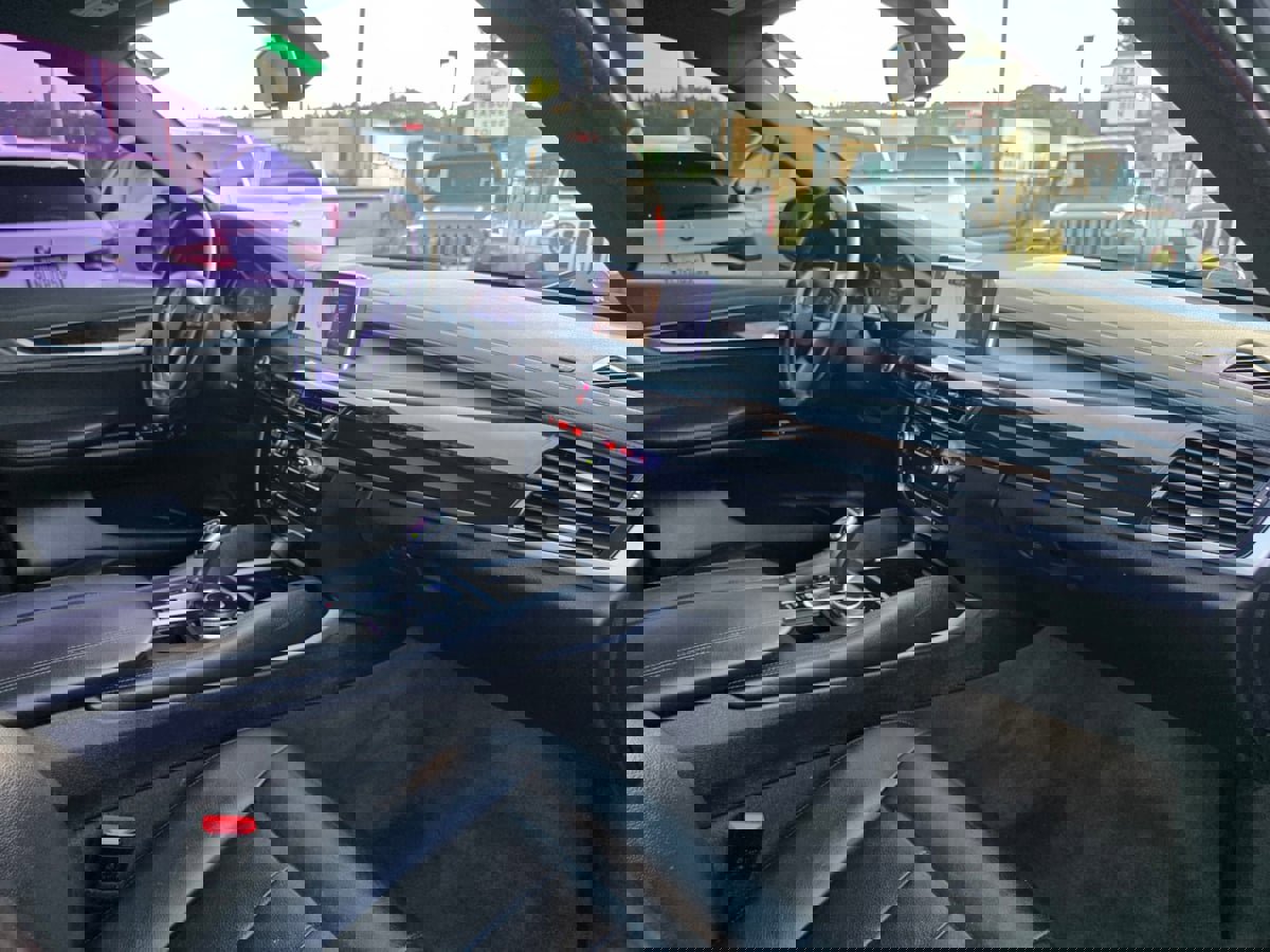 Used 2019 BMW X6 sDrive35i w/ Premium Package image 27