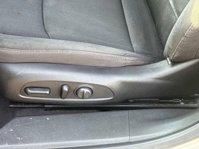 Used 2016 Chevrolet Malibu LT image 25