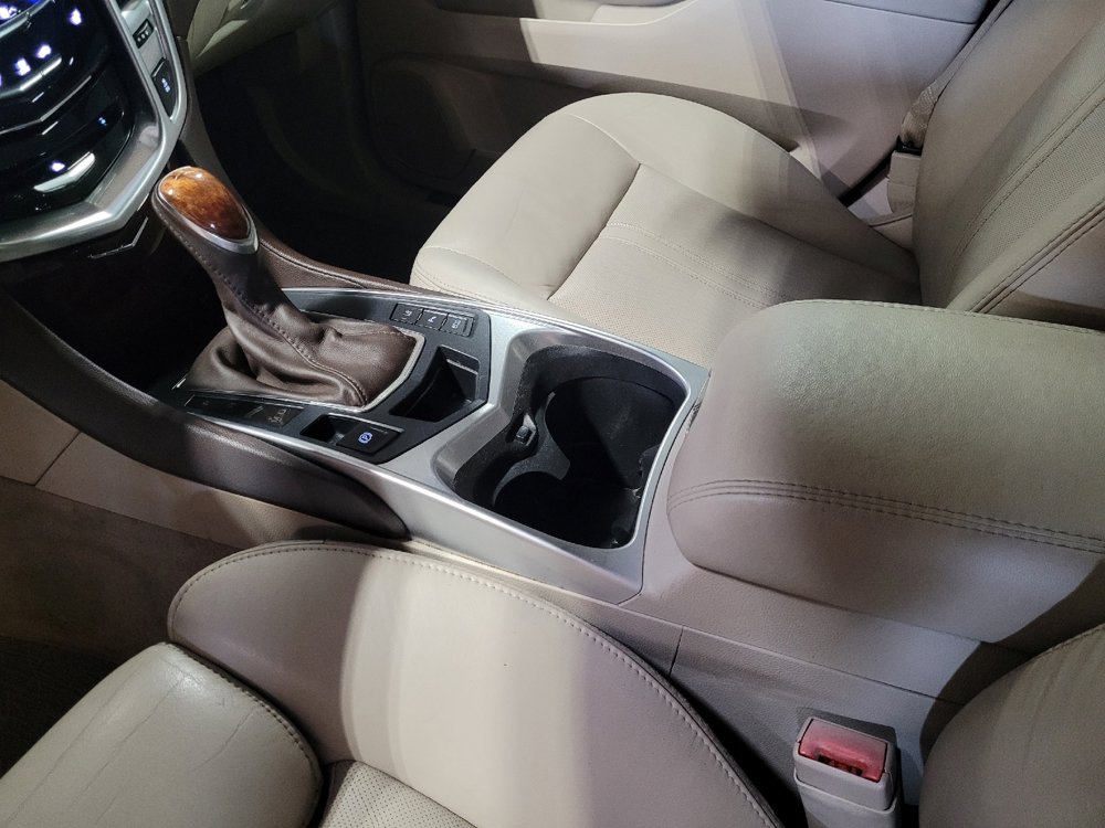 Used 2015 Cadillac SRX Luxury w/ Driver Awareness Package FWD image 26