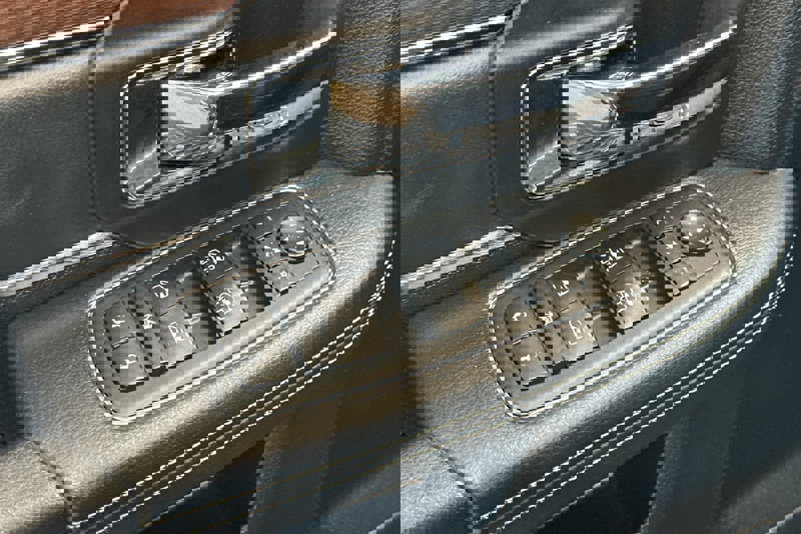 Used 2017 RAM 1500 Laramie w/ Convenience Group RWD image 12