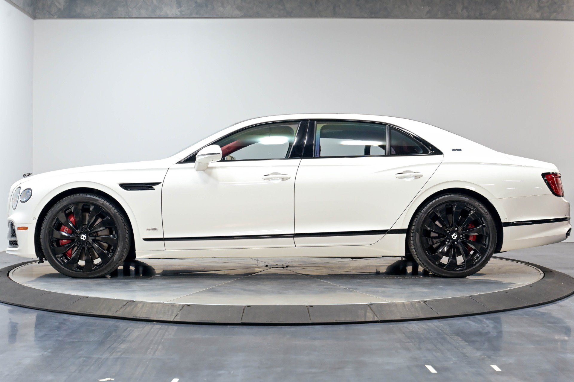 Used 2021 Bentley Flying Spur W12 w/ First Edition Specification AWD/4WD image 26
