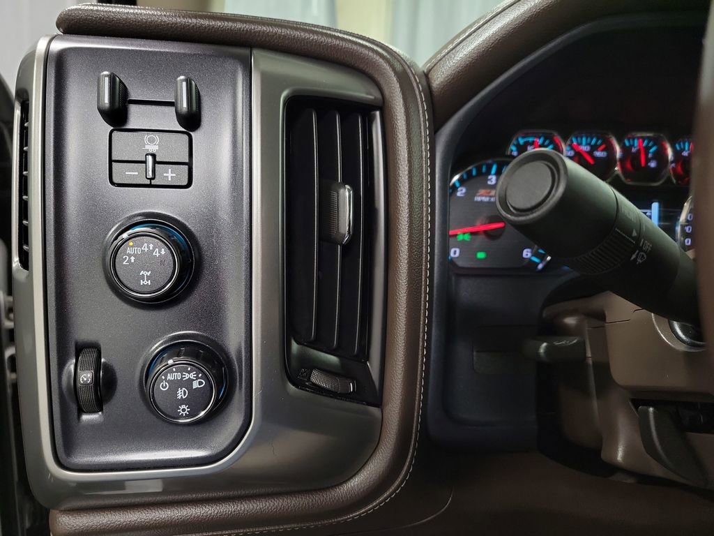 Used 2018 Chevrolet Silverado 1500 LTZ Z71 w/ LTZ Plus Package image 20