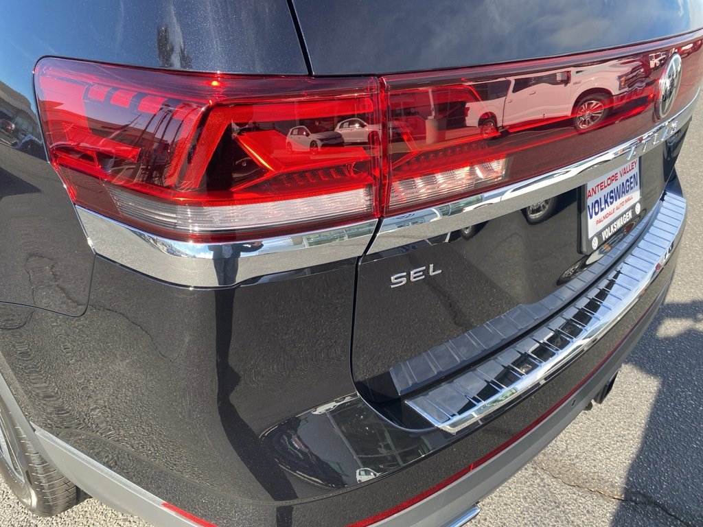 New 2025 Volkswagen Atlas SEL image 11