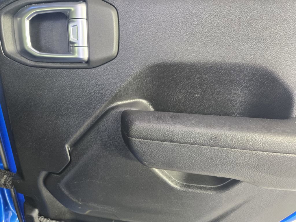 Used 2023 Jeep Wrangler Unlimited Sport image 33