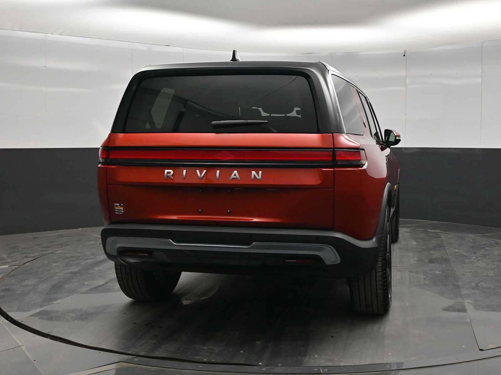 Used 2023 Rivian R1S Adventure Quad AWD/4WD image 6