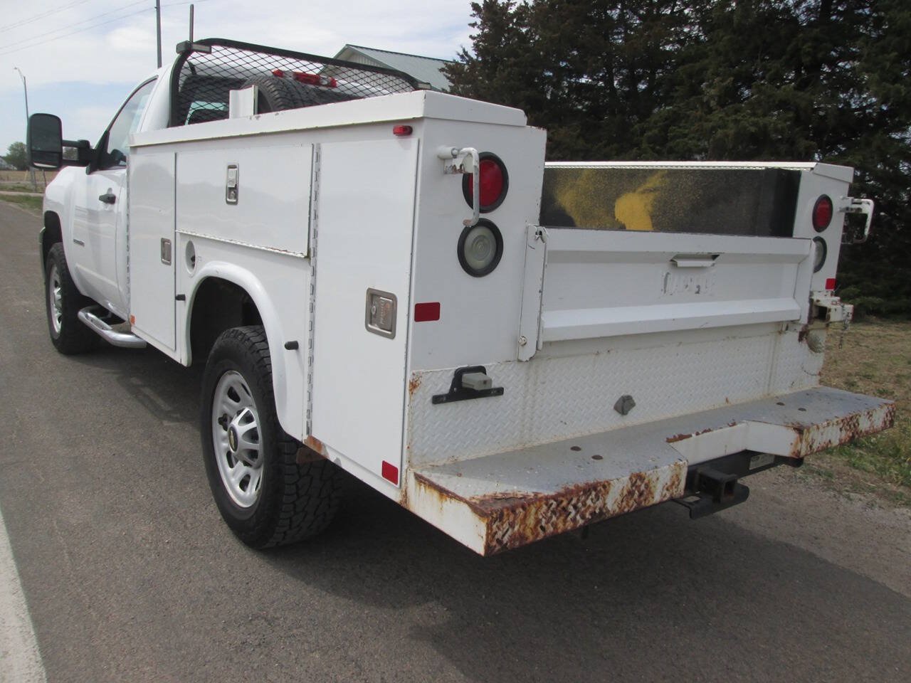 Used 2011 Chevrolet Silverado 2500 W/T AWD/4WD image 8